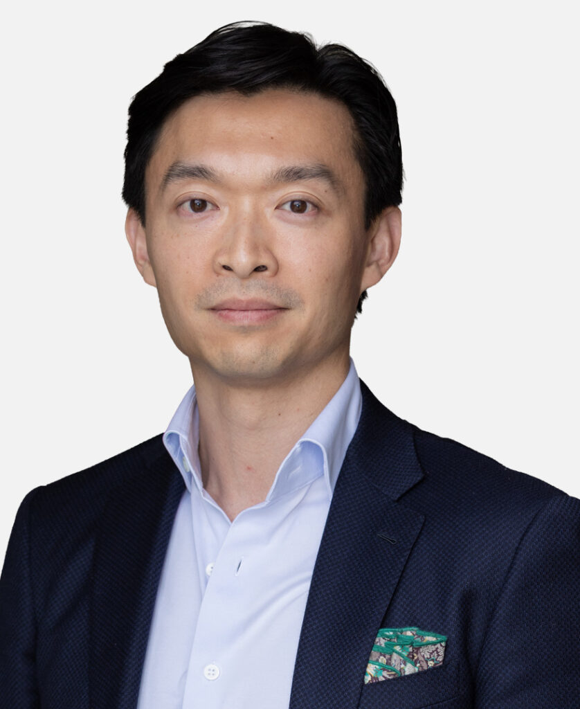 Touring's Ray Cao